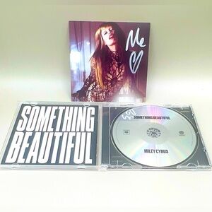 MILEY CYRUS “Something Beautiful” CD & Autographed SIGNED Insert with Heart ♥️